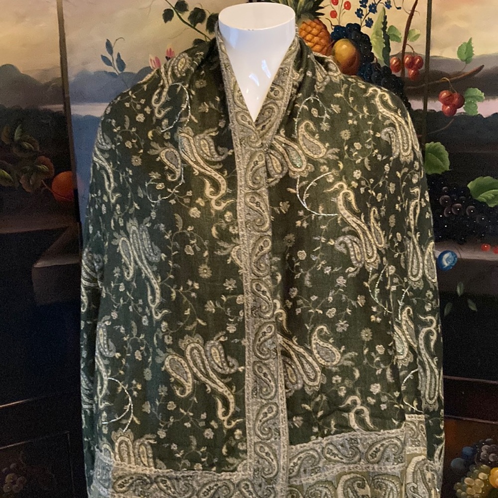 New imported forest green Diva pashmina.